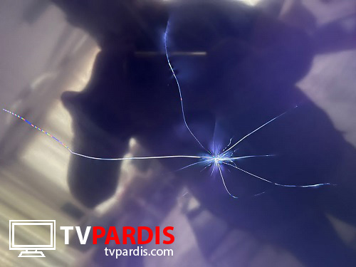 علت ایجاد خط روی تلویزیون